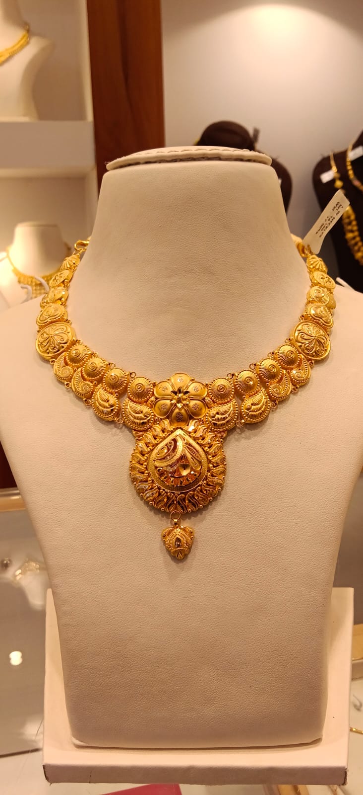 Neckles 